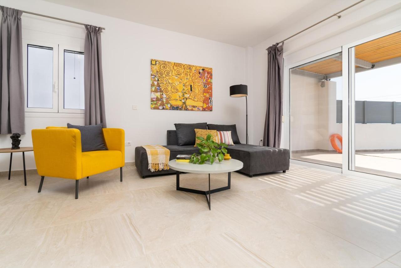 South Beach Villas Генади Екстериор снимка