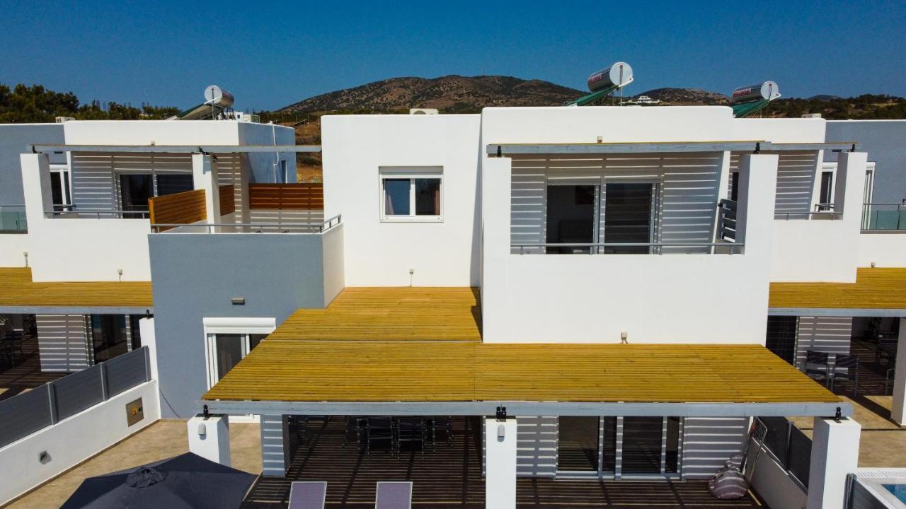 South Beach Villas Генади Екстериор снимка
