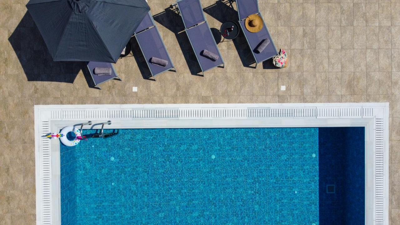 South Beach Villas Генади Екстериор снимка